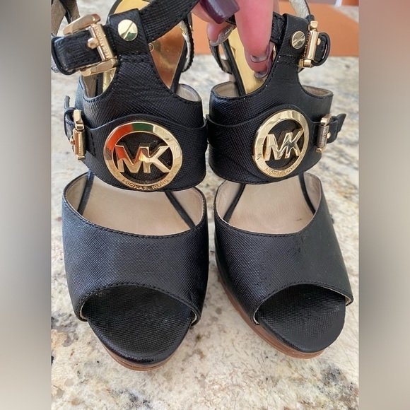 MICHAEL Michael Kors Platform Sandals Women’s Black Size 6.5 - Picture 4 of 6